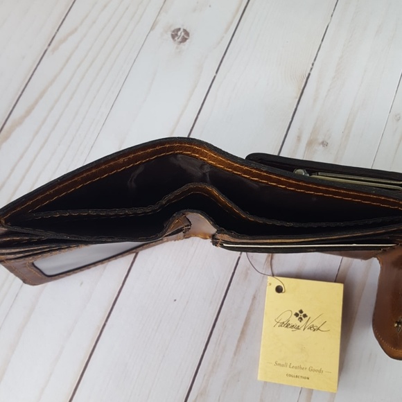 Patricia Nash Reiti Wallet RFID - Picture 5 of 7